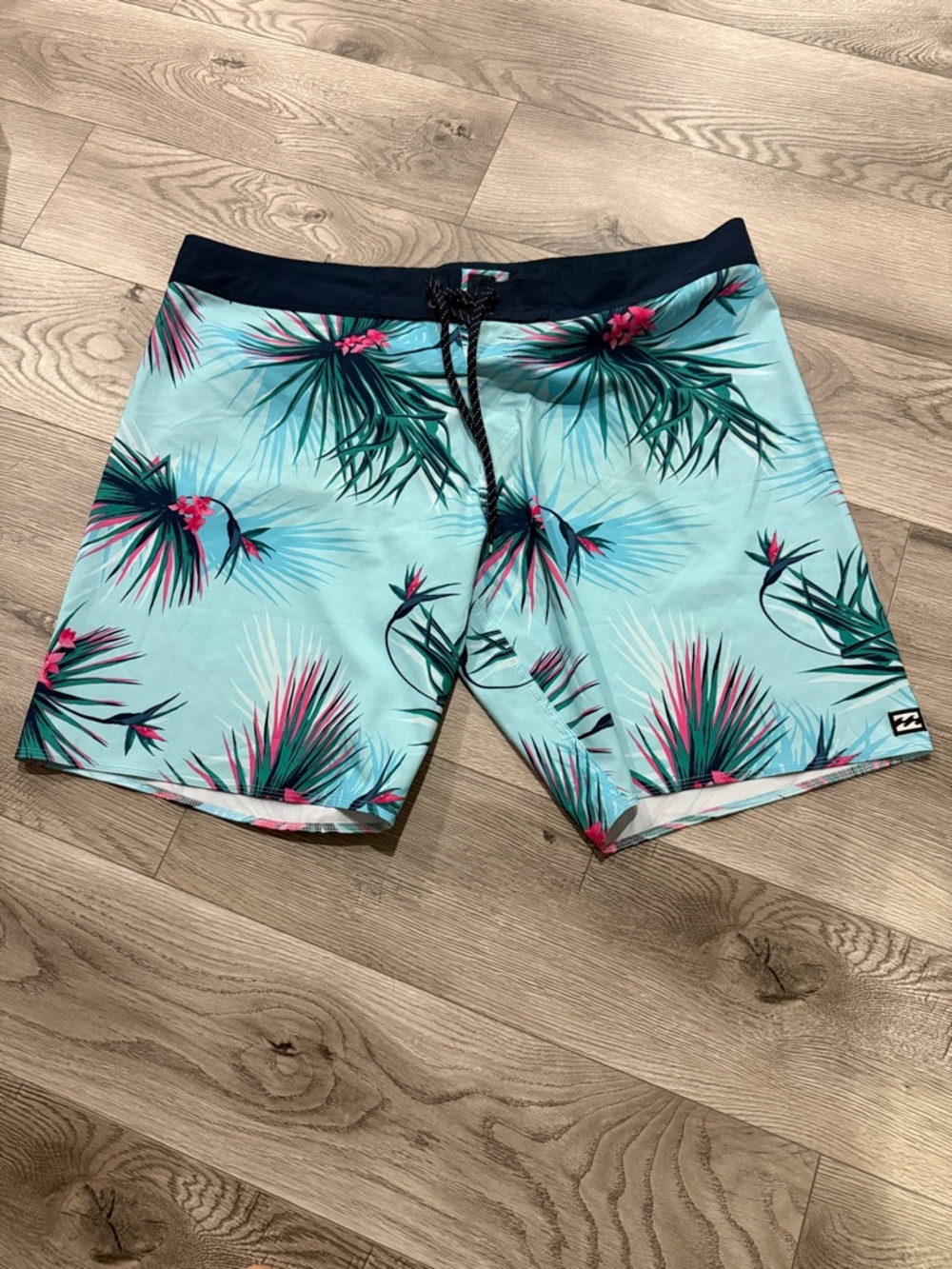 Billabong Board Shorts Size 40